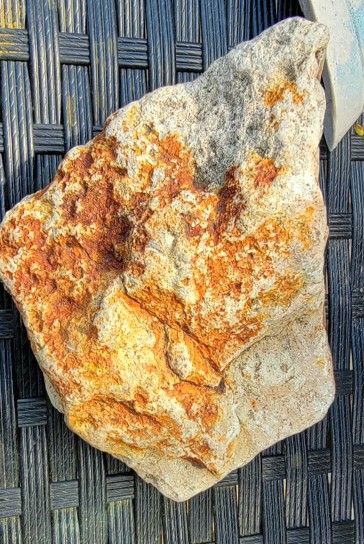 flat landscaping rock